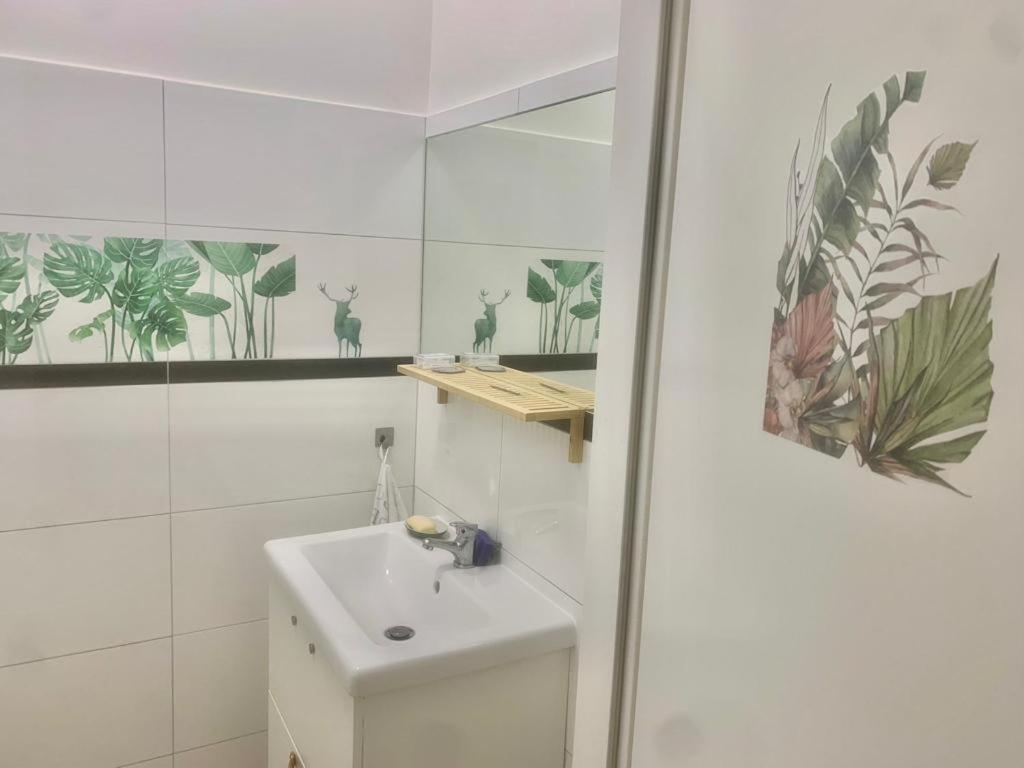 Top Location Single By Bahnhof Meidling Apartamento *